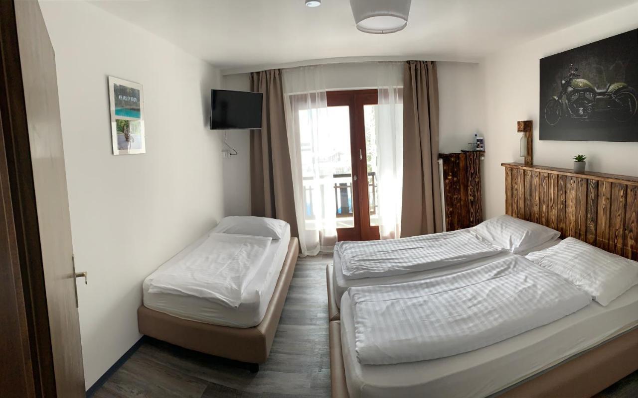 La Irmania Pension Ledenitzen Extérieur photo