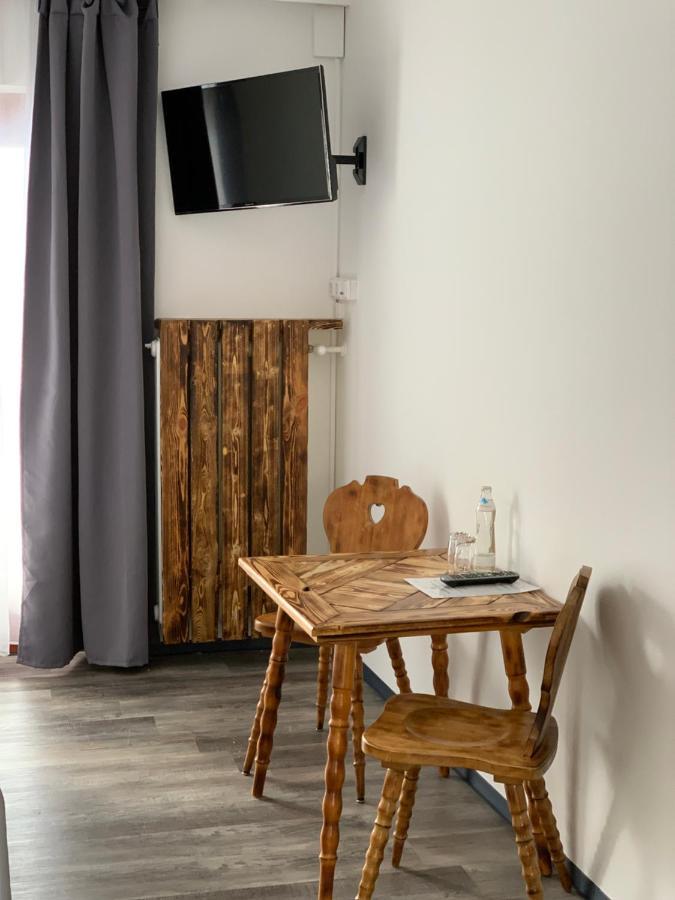 La Irmania Pension Ledenitzen Extérieur photo