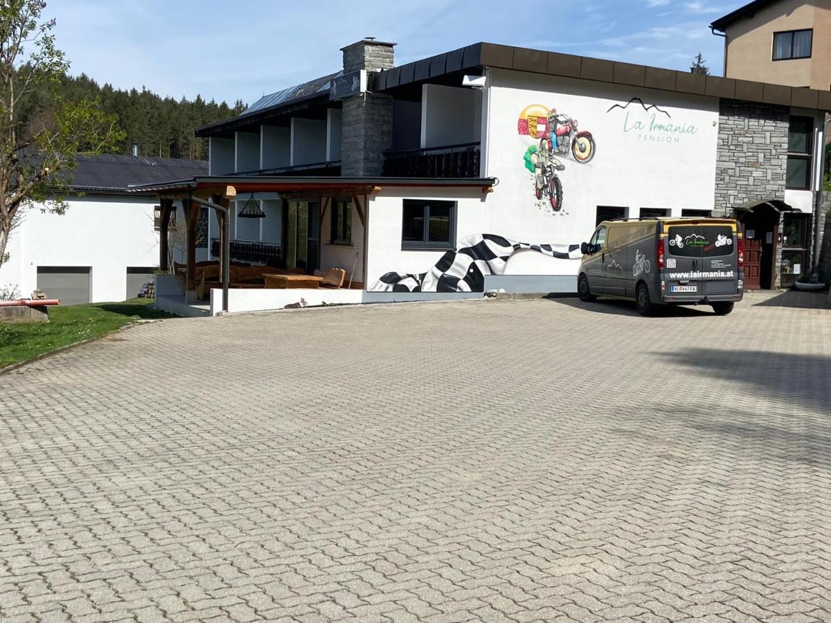 La Irmania Pension Ledenitzen Extérieur photo