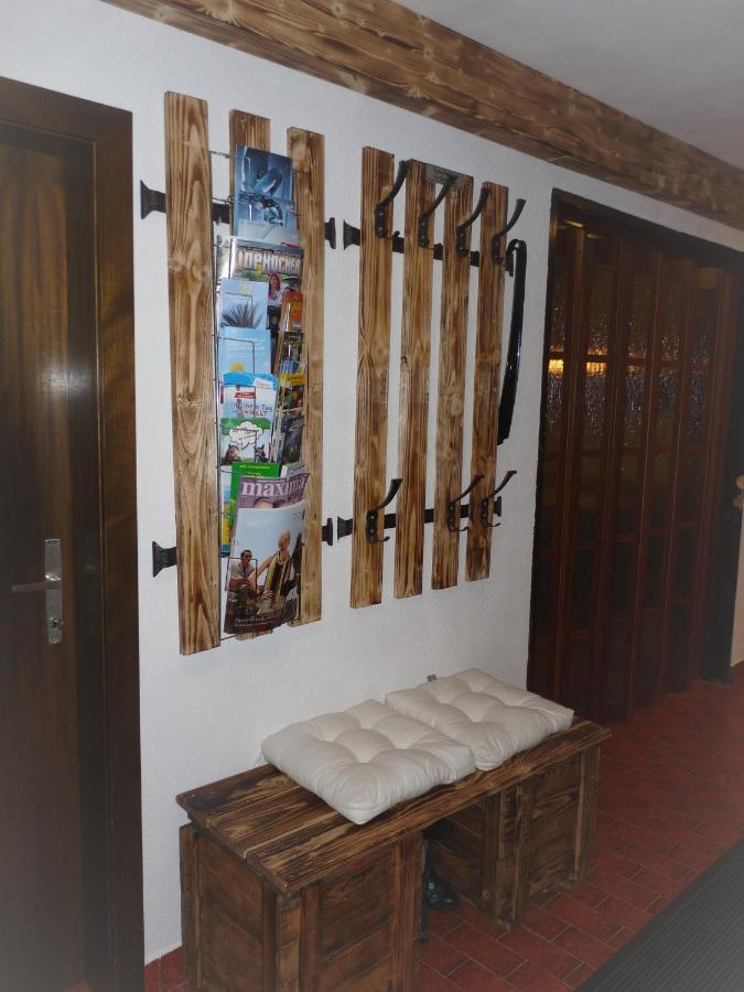 La Irmania Pension Ledenitzen Extérieur photo